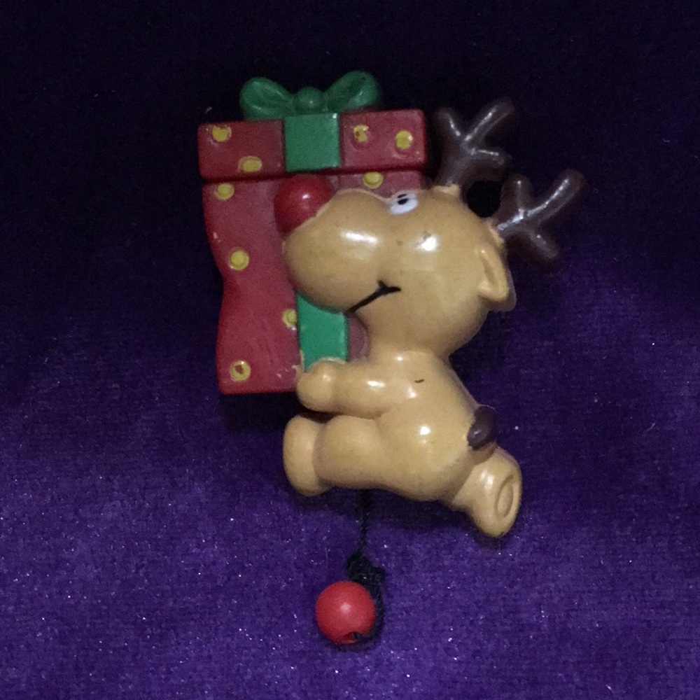 FINAL MARKDOWN Reindeer & Pop-up Santa Pin